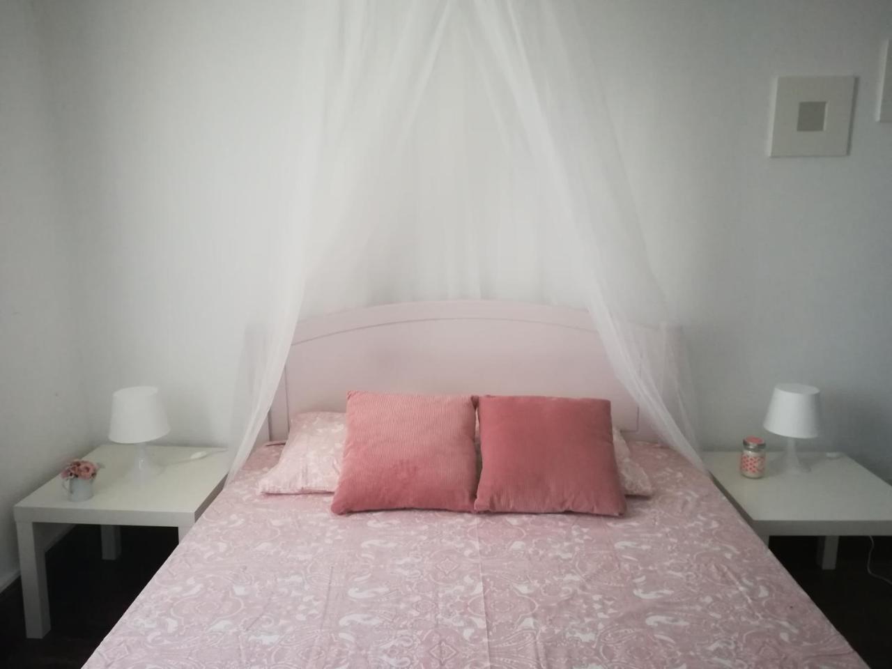 Pb4 House Hostel Braga Bagian luar foto